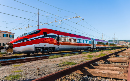 981349 (a): :2046x1268